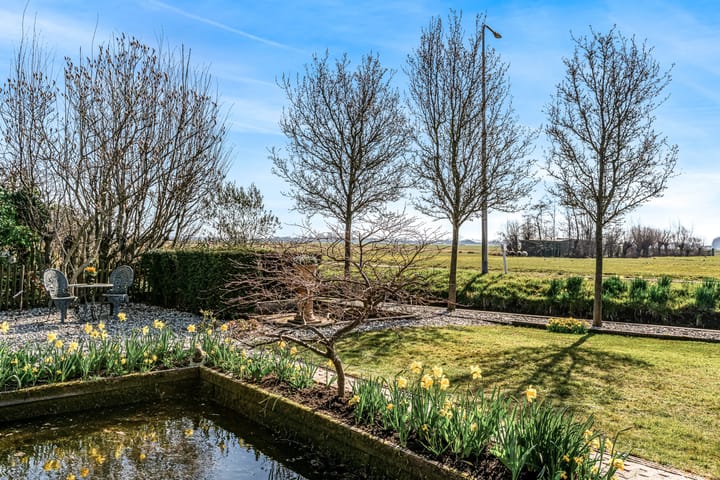 Foto 45 van Meidoornlaan 8