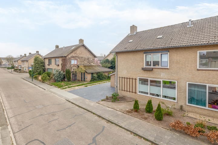 Foto 32 van Jhr. Ruys de Beerenbroeckstraat 3