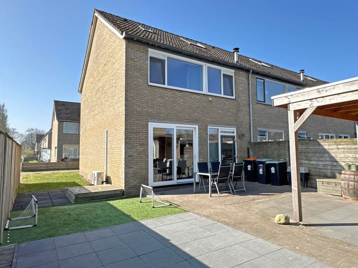 Foto 2 van E E G laan 46