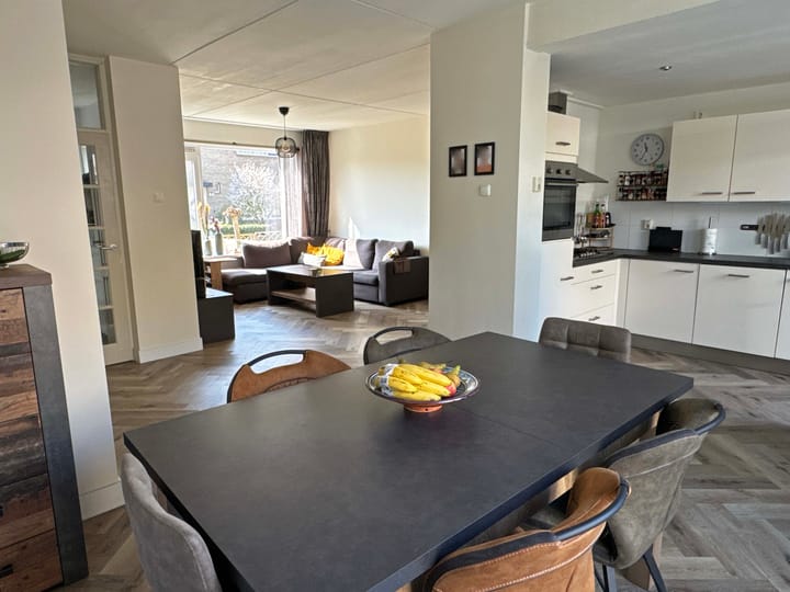 Foto 4 van E E G laan 46