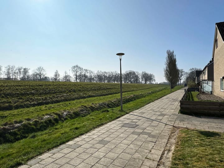 Foto 7 van E E G laan 46