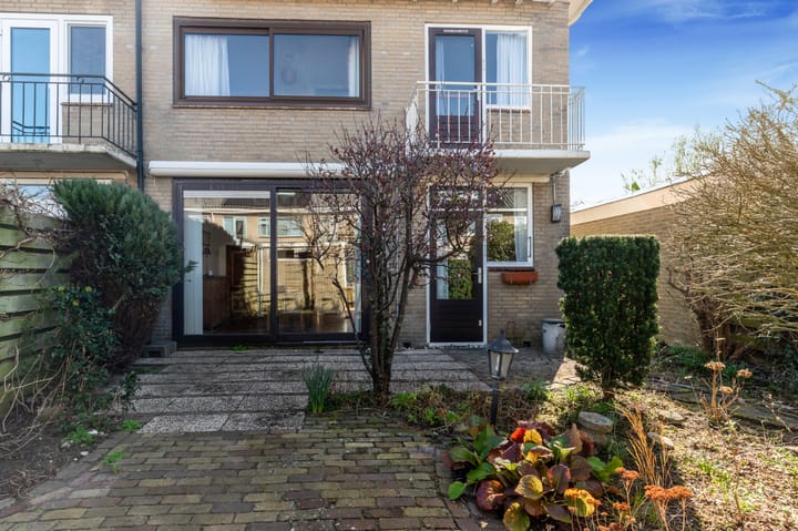 Foto 42 van Henri Dunantsingel 90