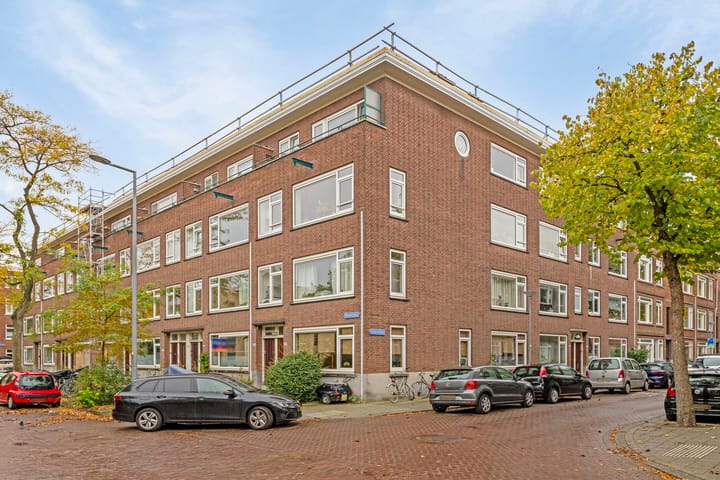 Photo 3 of Nobelstraat 43-B01