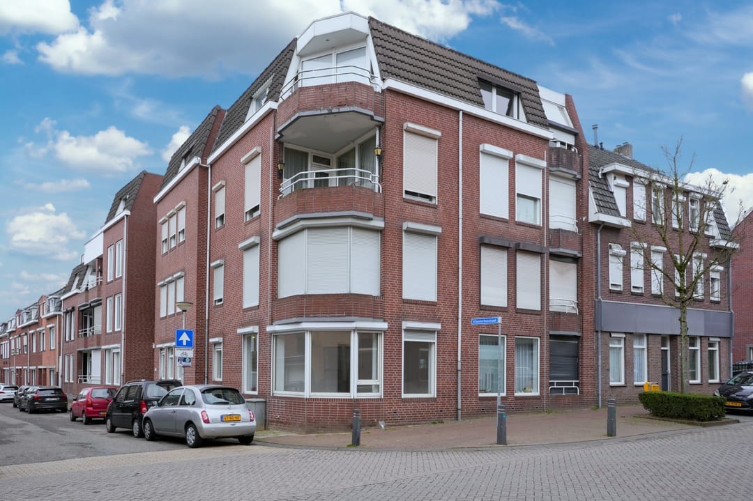 Foto 1 van Kloosterbosstraat 2