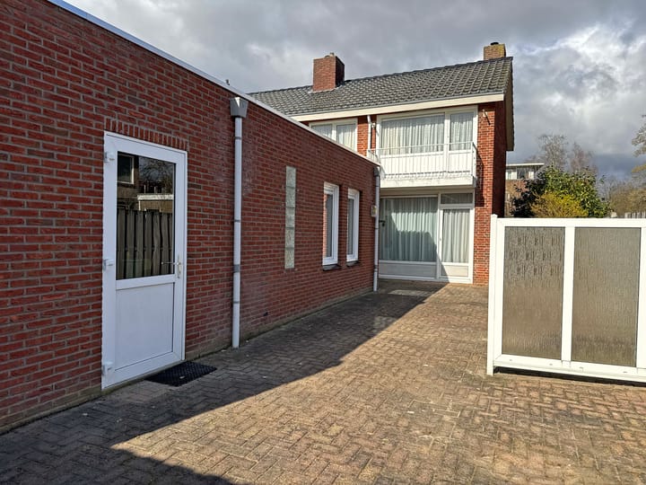 Foto 2 van Sportstraat 1