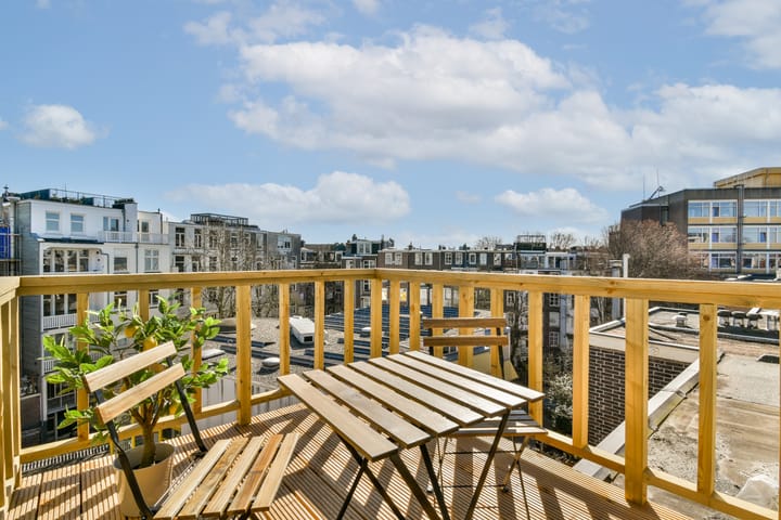 Foto 19 van Van Oldenbarneveldtstraat 91-4