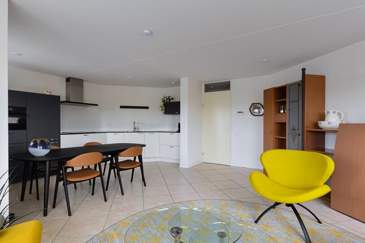 Photo 16 of Reuzenpandasingel 210