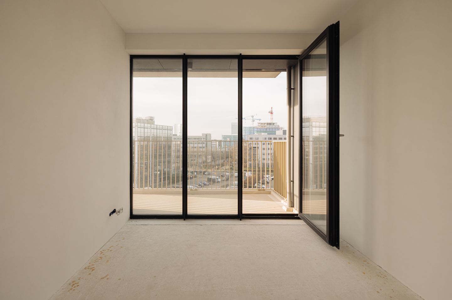 Foto 20 van Mies van der Rohestraat 275