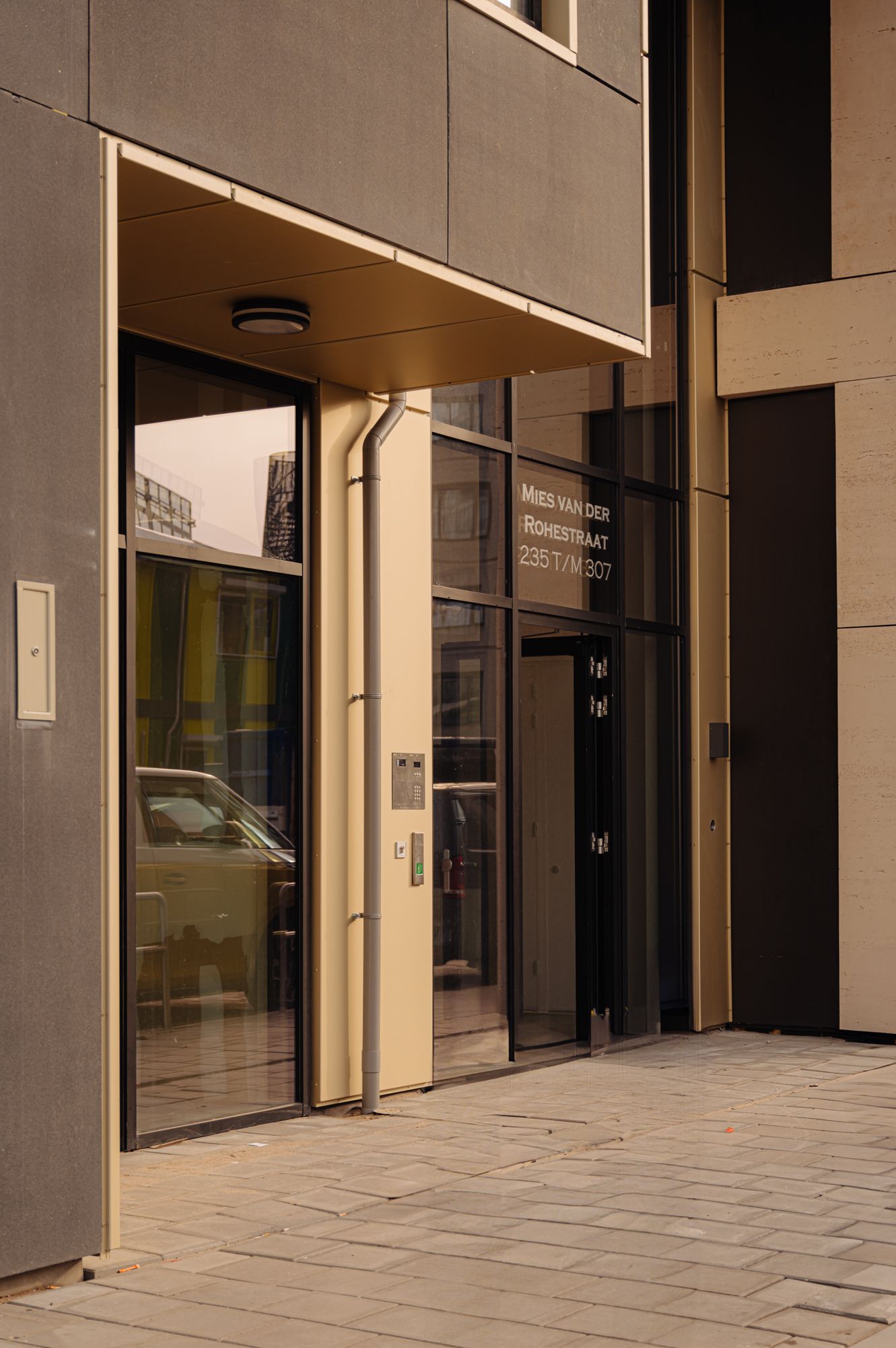 Foto 29 van Mies van der Rohestraat 275