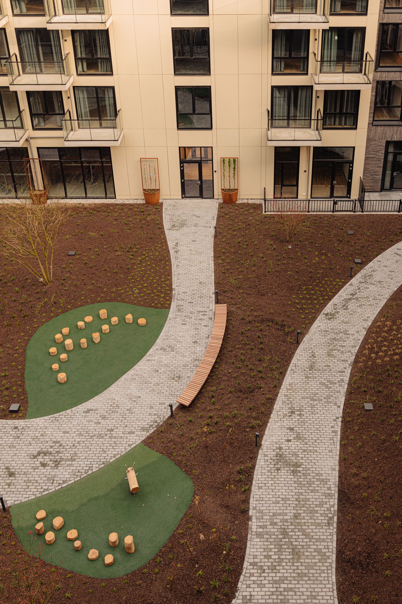 Foto 35 van Mies van der Rohestraat 275