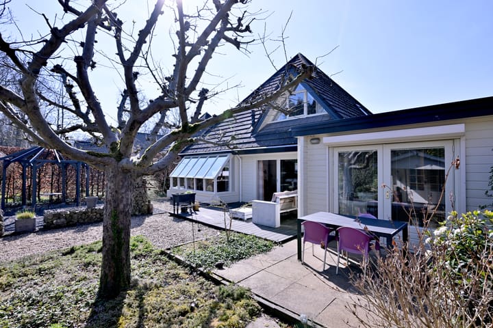 Foto 2 van Rhiender Es 24