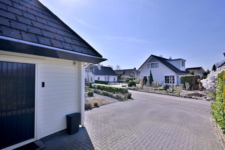 Foto 50 van Rhiender Es 24