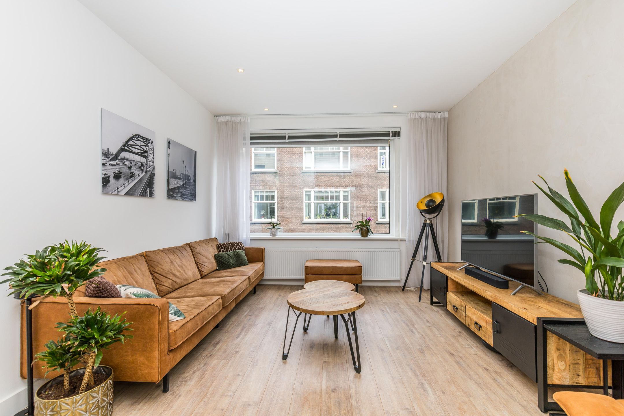 Foto 18 van Van der Dussenstraat 18-B01