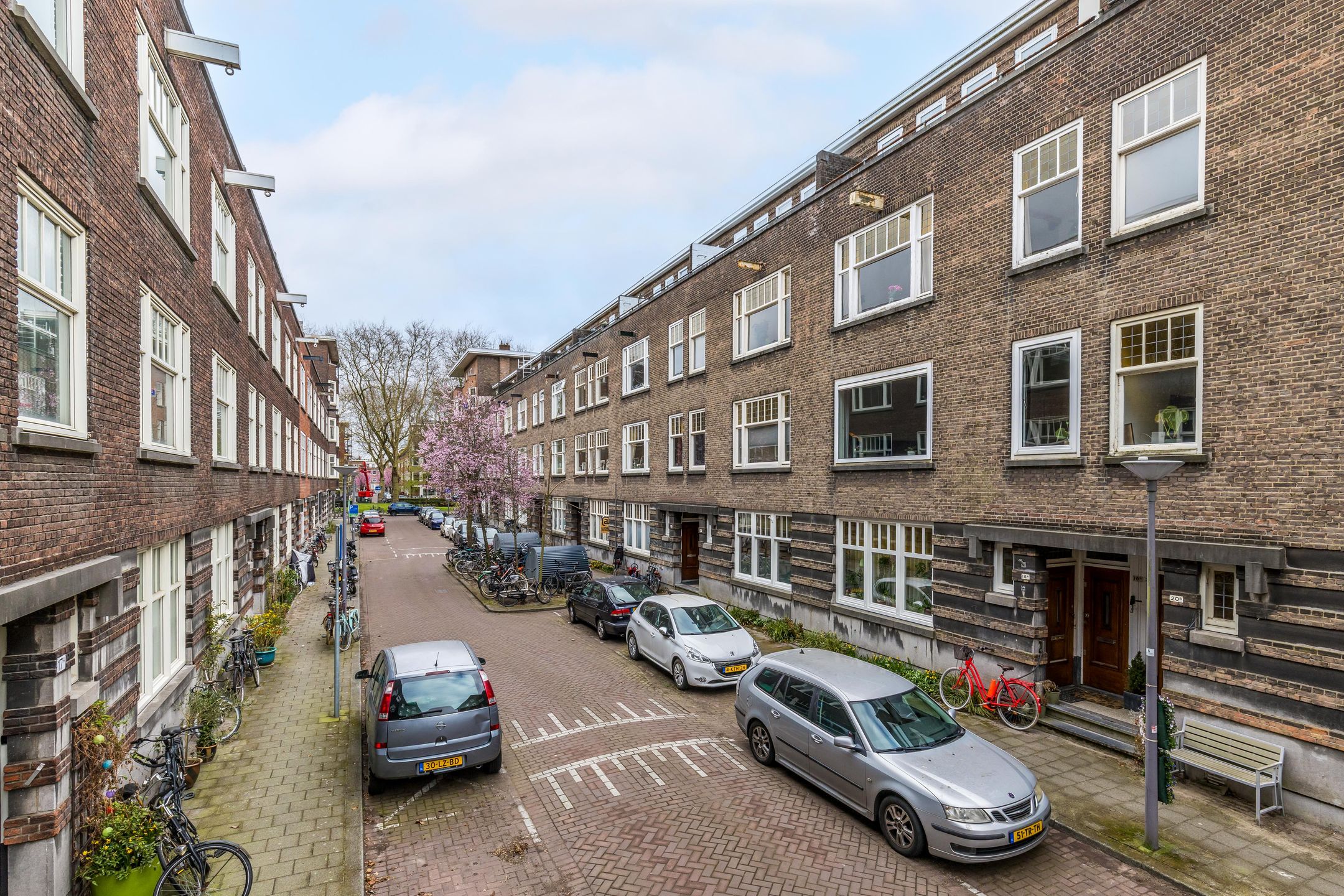 Foto 45 van Van der Dussenstraat 18-B01