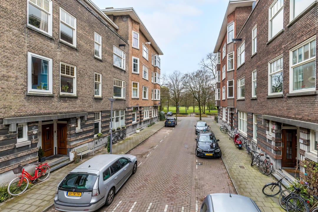 Foto 47 van Van der Dussenstraat 18-B01