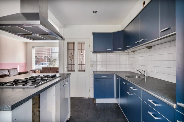 Photo 10 of de Ruijterstraat 9