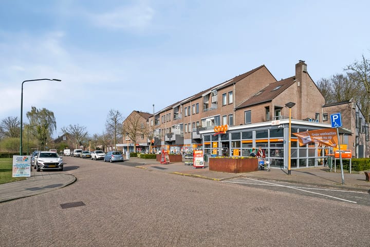 Photo 28 of de Ruijterstraat 9