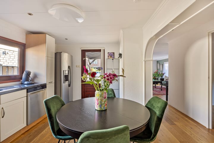 Foto 11 van Massenweg 106-B