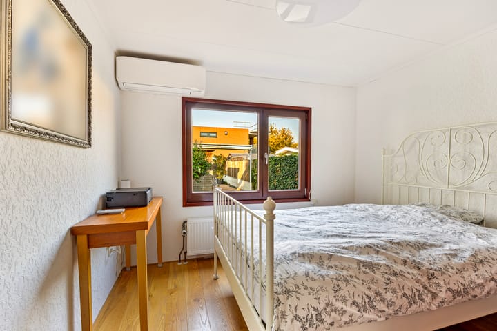 Foto 23 van Massenweg 106-B