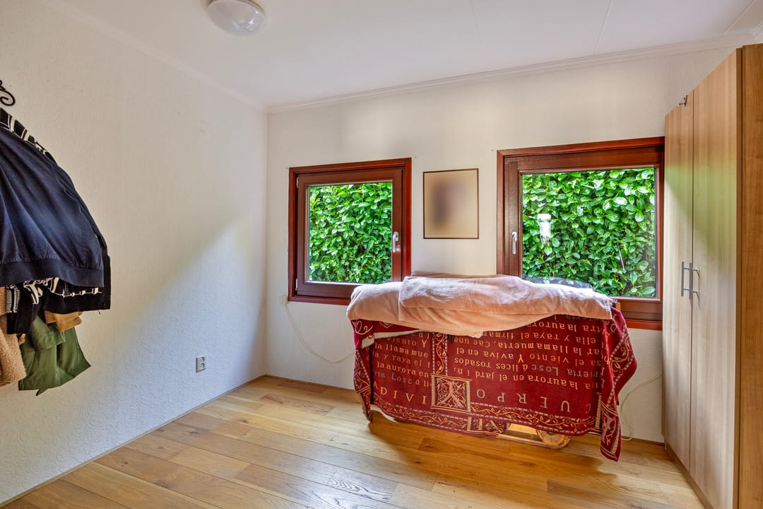 Foto 26 van Massenweg 106-B