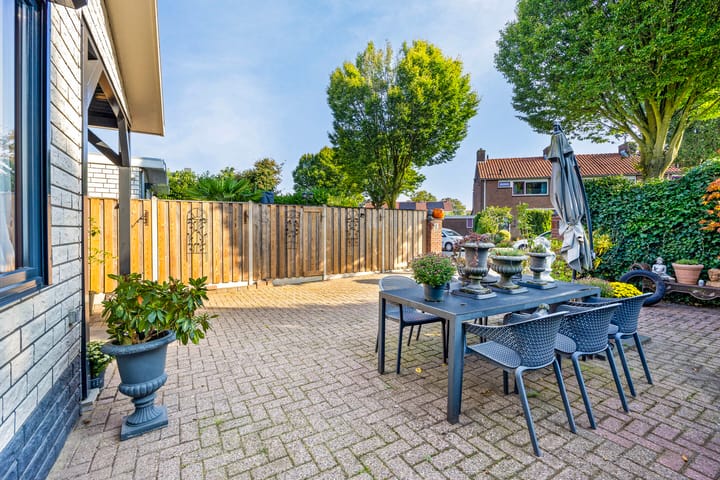 Foto 33 van Massenweg 106-B