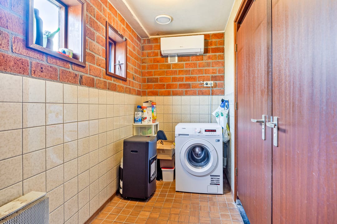 Foto 38 van Massenweg 106-B