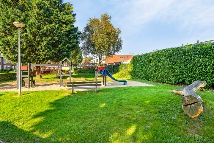 Foto 44 van Massenweg 106-B