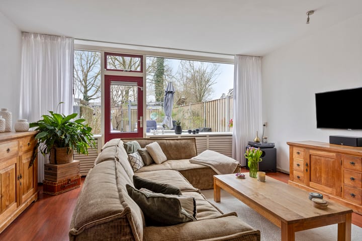 Foto 6 van Schrijnwerkershorst 344