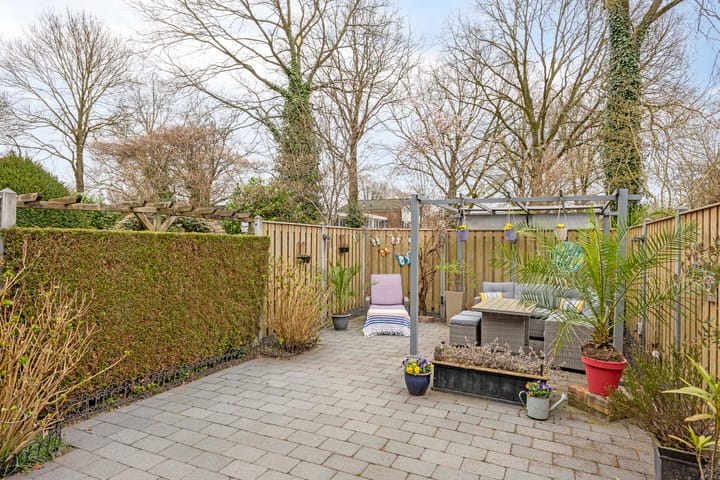 Foto 13 van Schrijnwerkershorst 344