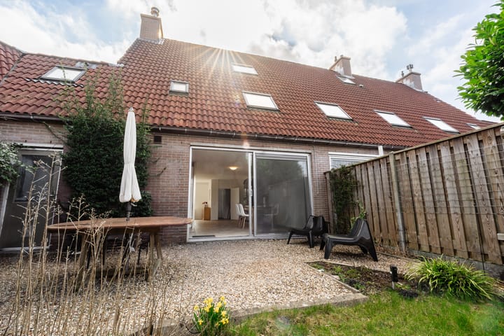 Foto 50 van De Veste 18 22