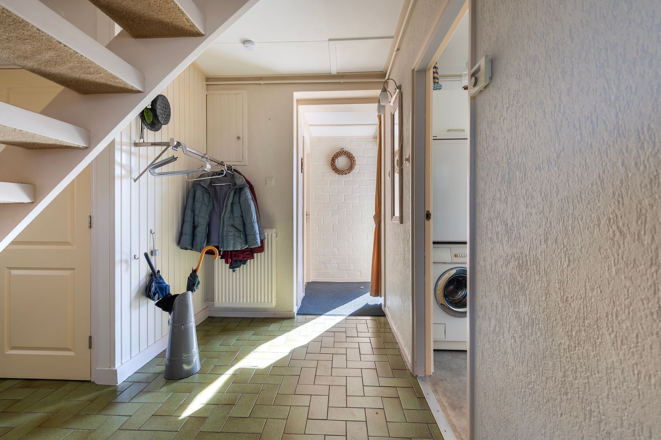 Foto 15 van Looweg 50