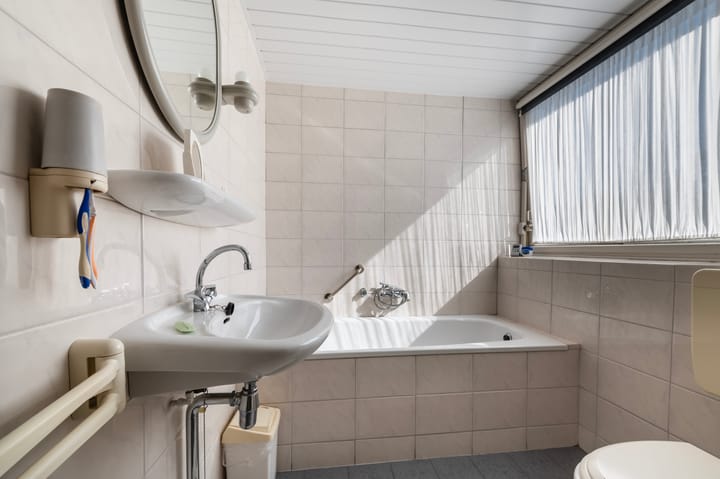 Foto 23 van Looweg 50