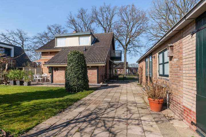 Foto 26 van Looweg 50