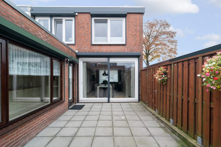 Foto 30 van Van Goghlaan 25