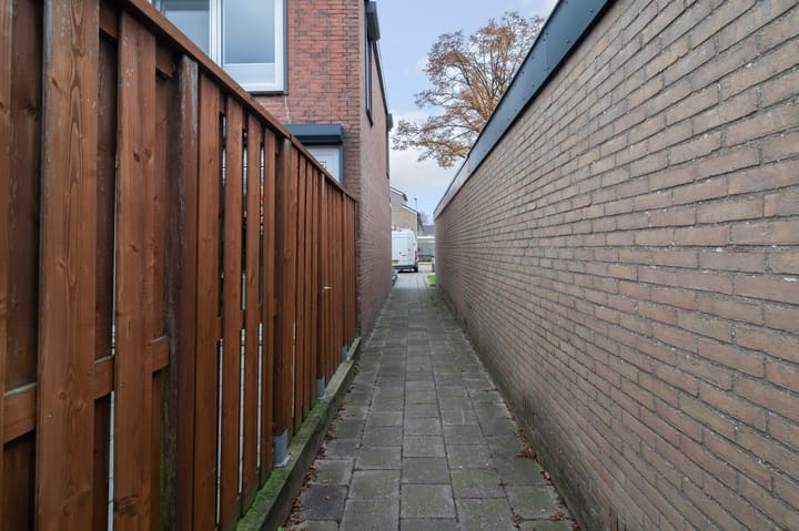 Foto 50 van Van Goghlaan 25