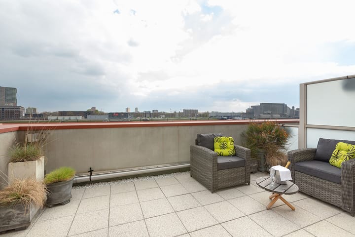 Foto 24 van Maashaven N.z. 495