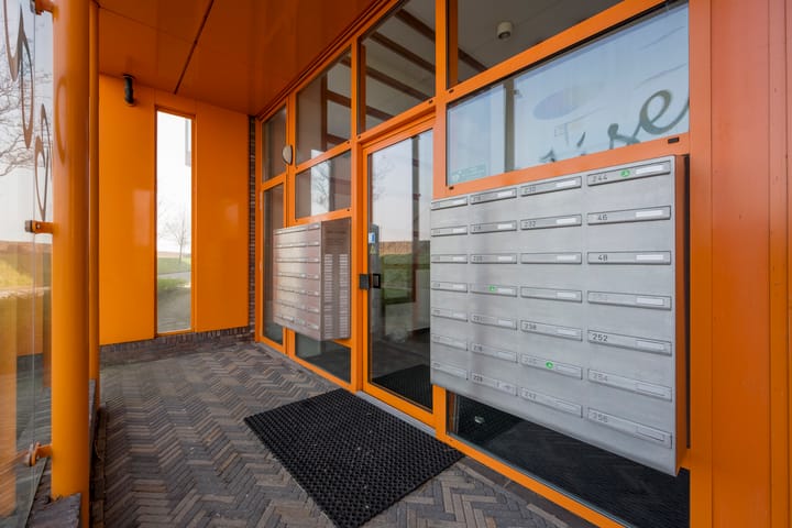 Foto 7 van Forel 208