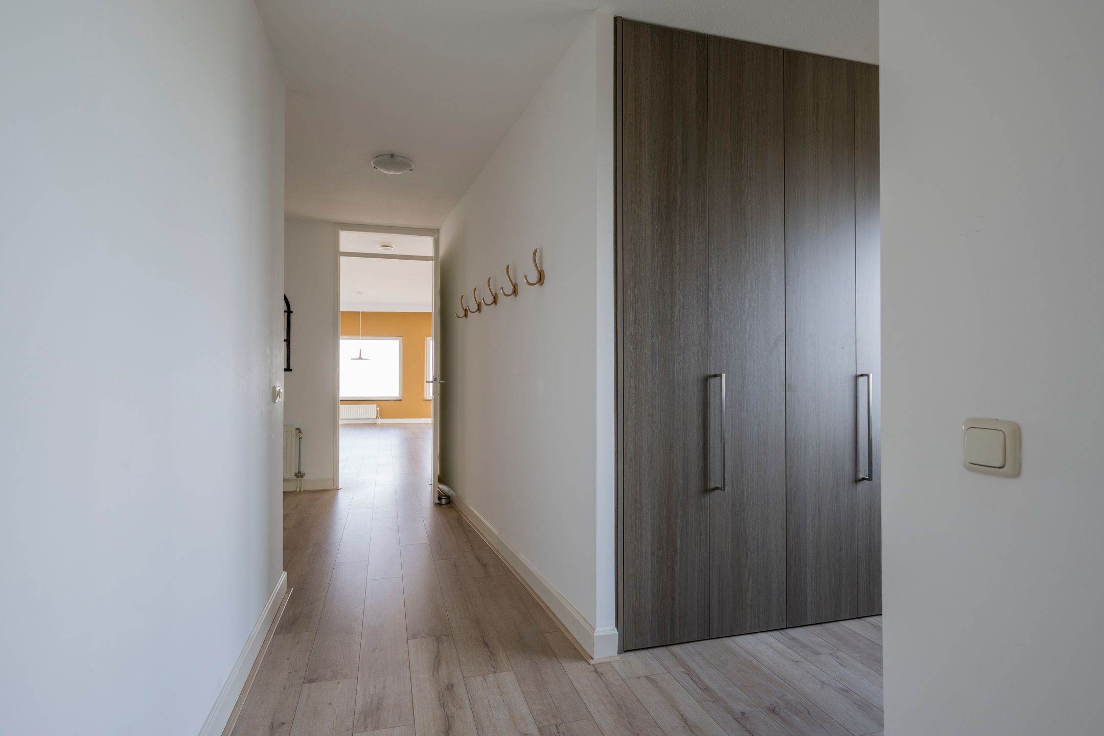 Foto 33 van Forel 208