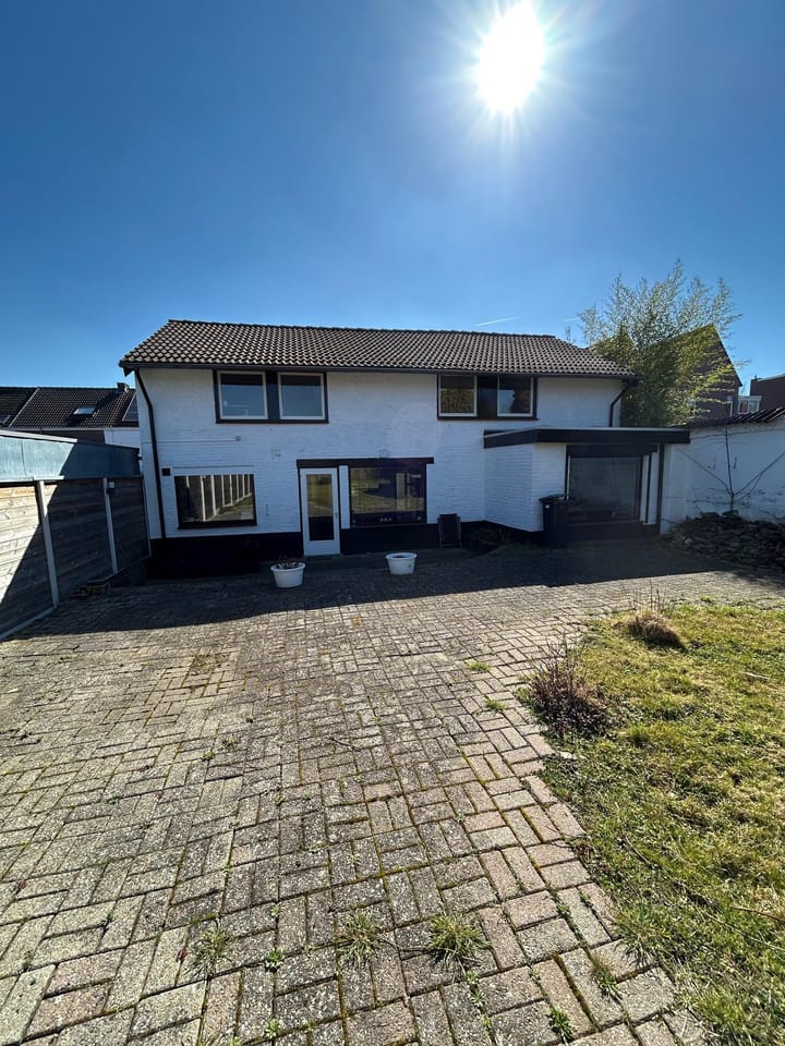 Photo 3 of Nuinhofstraat 17-A