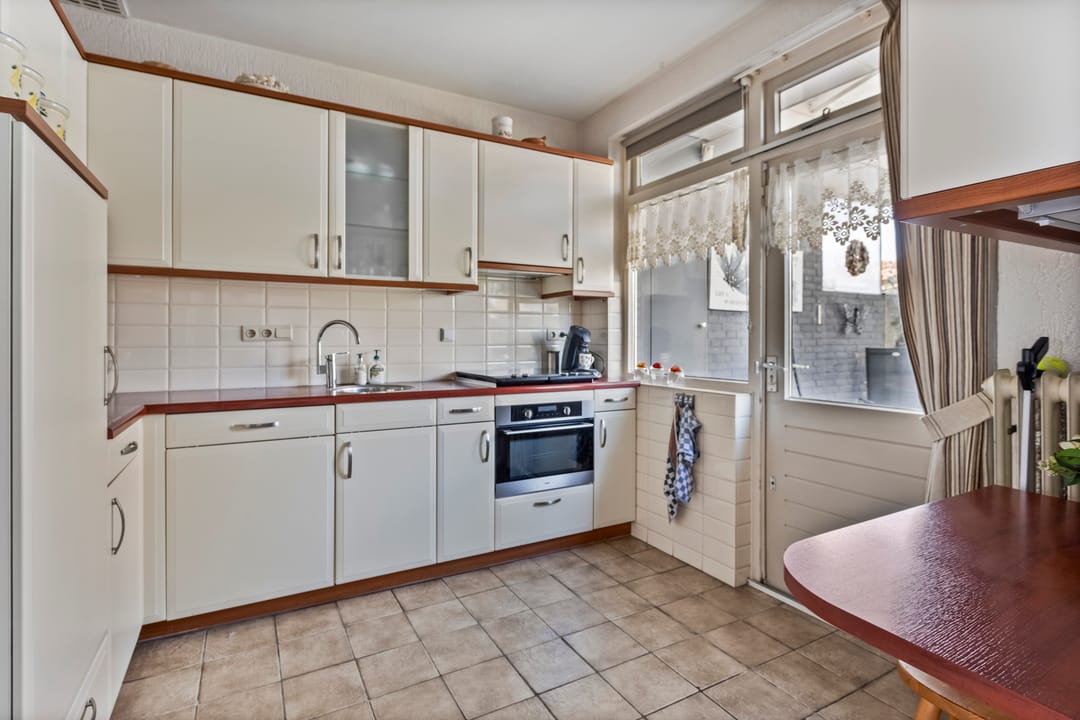 Photo 11 of Anton Derkinderenstraat 2