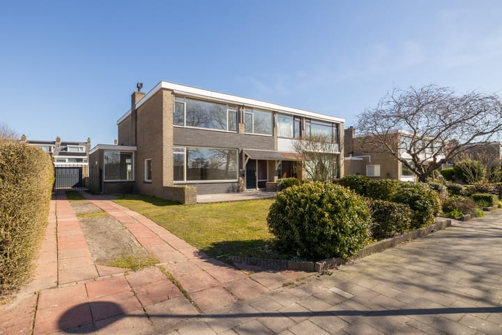 Koopwoningen - huizen te koop in [Funda]