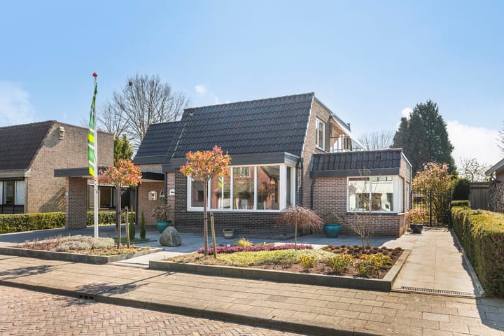 Foto 8 van Leliestraat 43