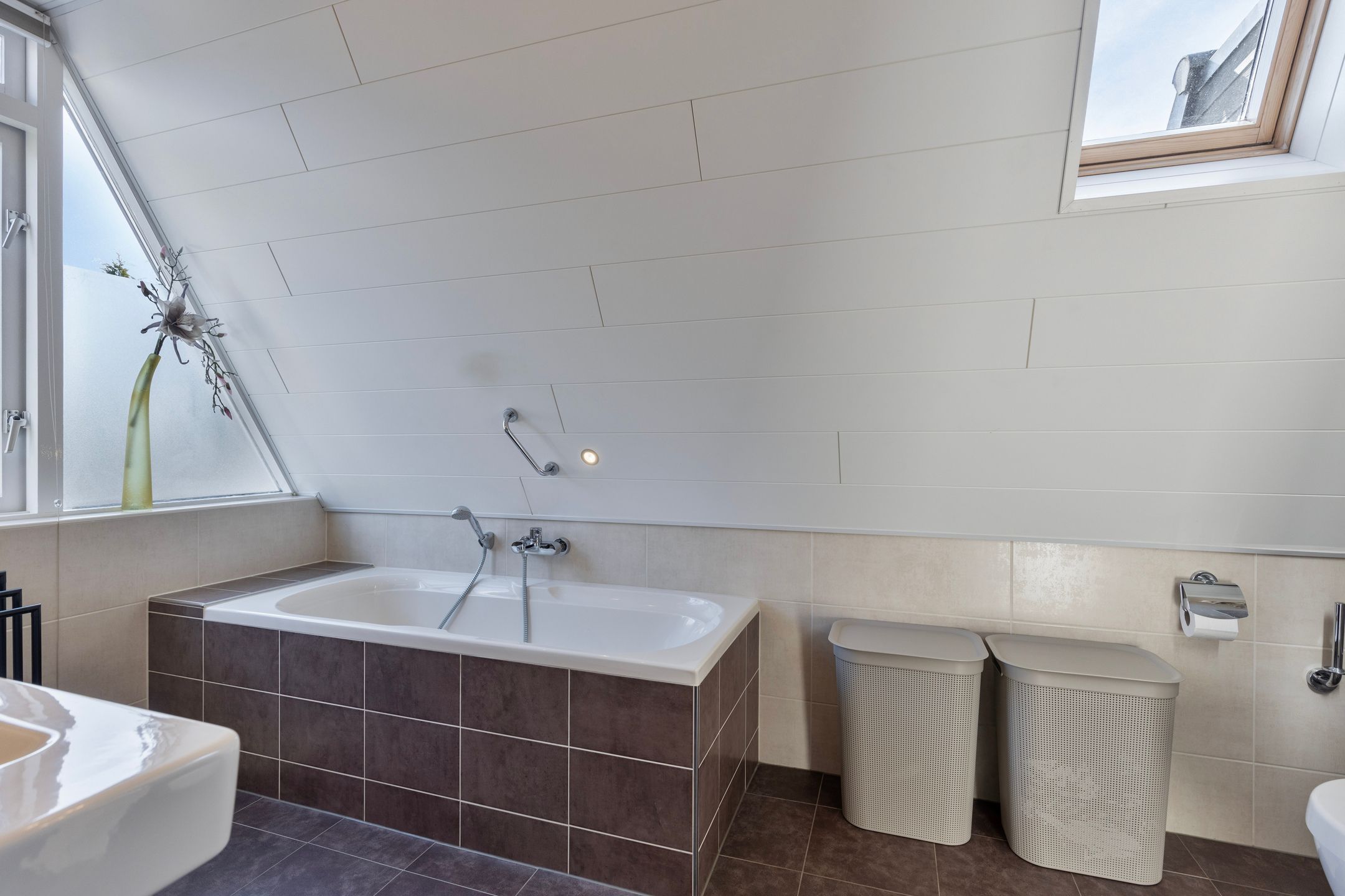 Foto 33 van Leliestraat 43