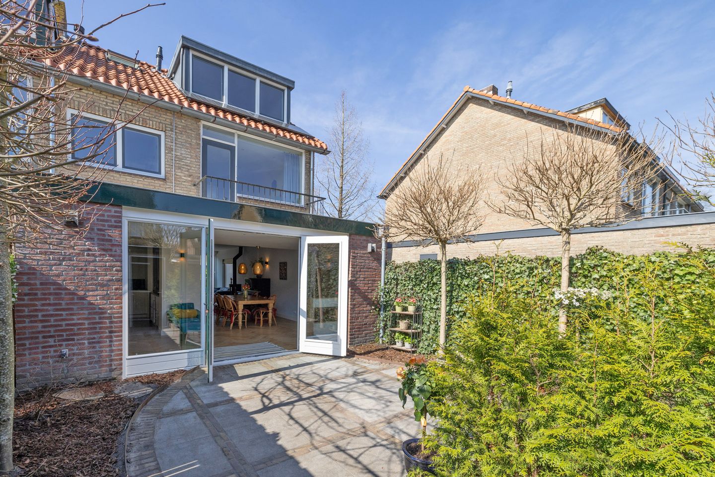 Foto 4 van Van Almondelaan 17