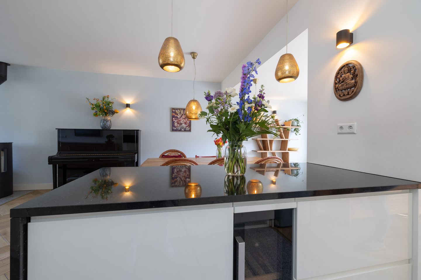 Foto 14 van Van Almondelaan 17