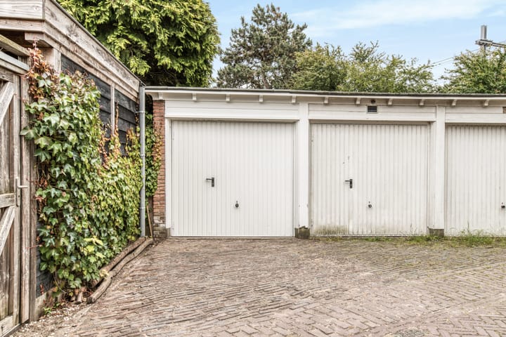 Foto 1 van Ernst Casimirlaan