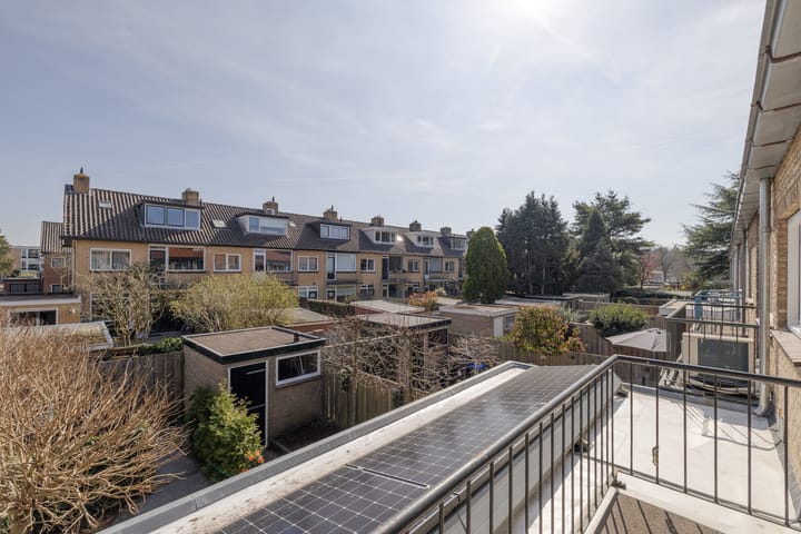 Foto 23 van Van Almondelaan 17