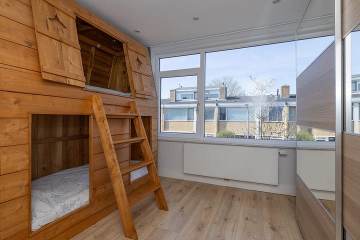 Foto 27 van Van Almondelaan 17