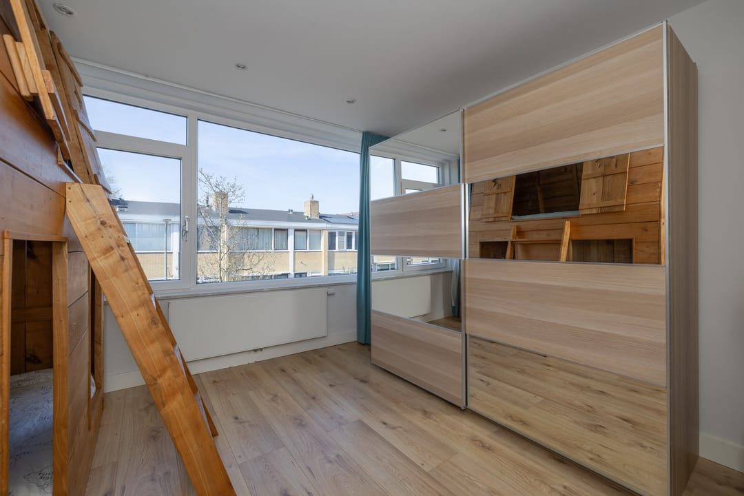 Foto 28 van Van Almondelaan 17