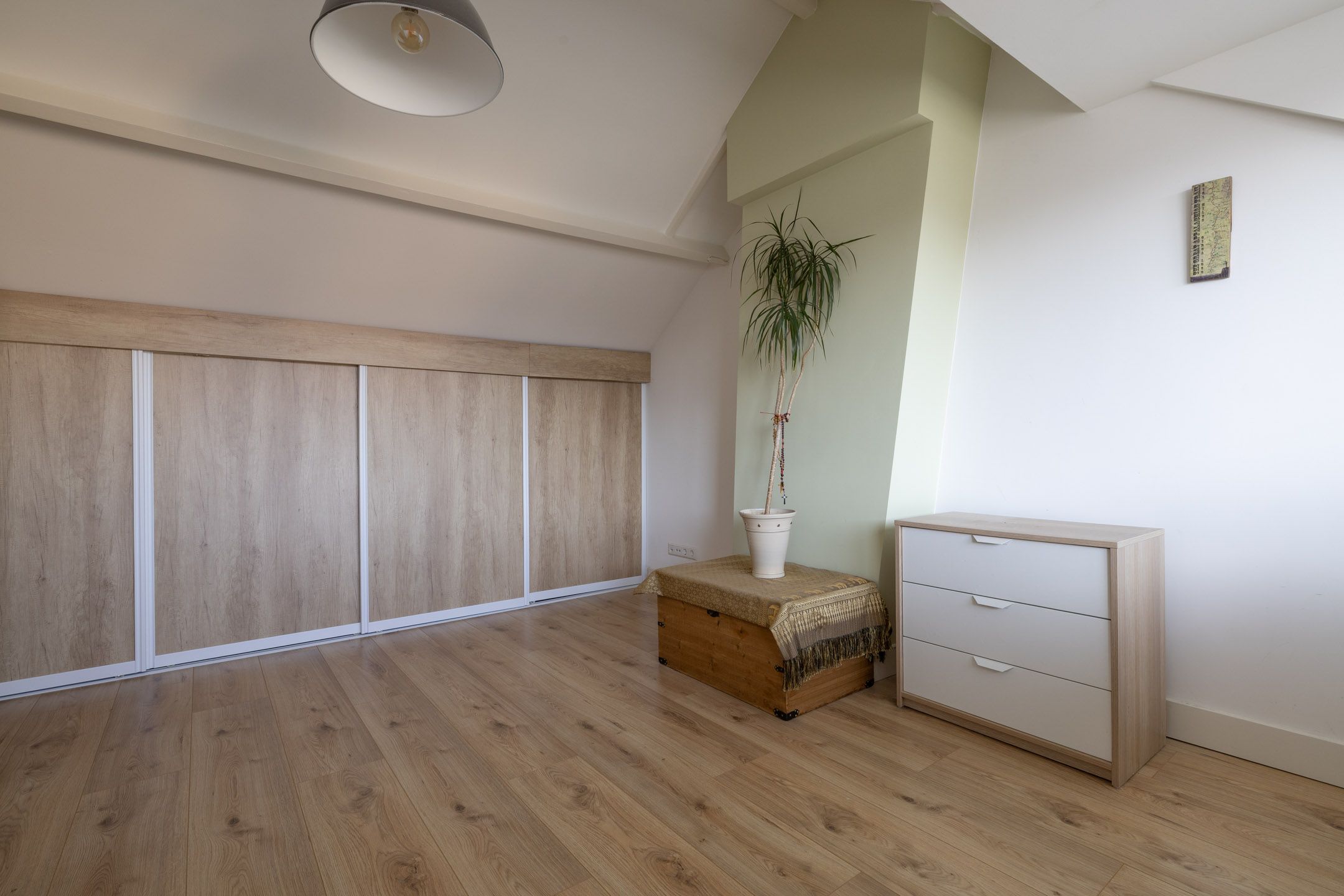 Foto 30 van Van Almondelaan 17